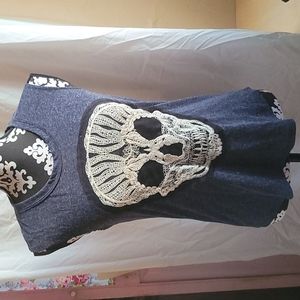 Skull shirt